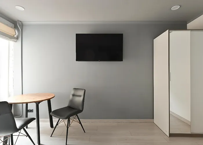 Apartment Loft Design & Free Parking