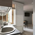 Loft Design & Free Parking Appartamento